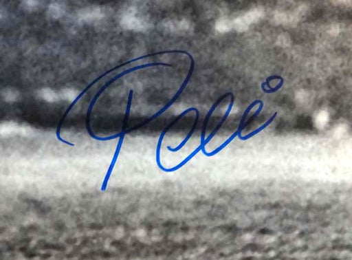 Pele Autographed 16x20 Photo CBD Brazil PSA/DNA Stock #77860