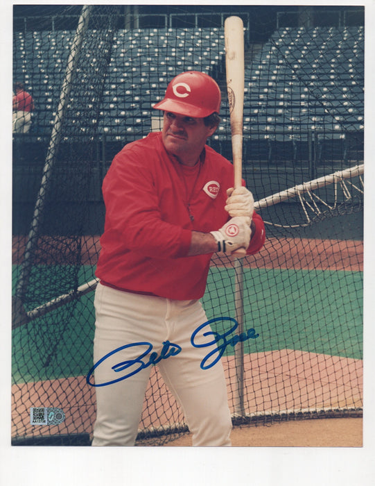 Pete Rose Signed 8x10 Photo (AIV AA13736)