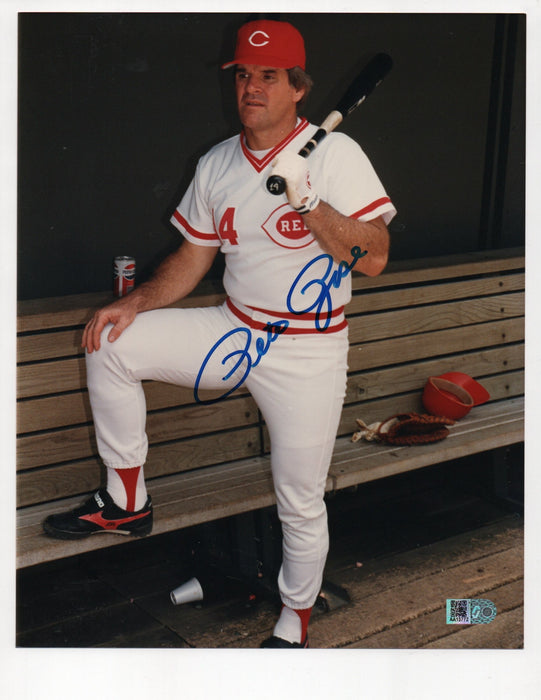 Pete Rose Signed 8x10 Photo (AIV AA13772)
