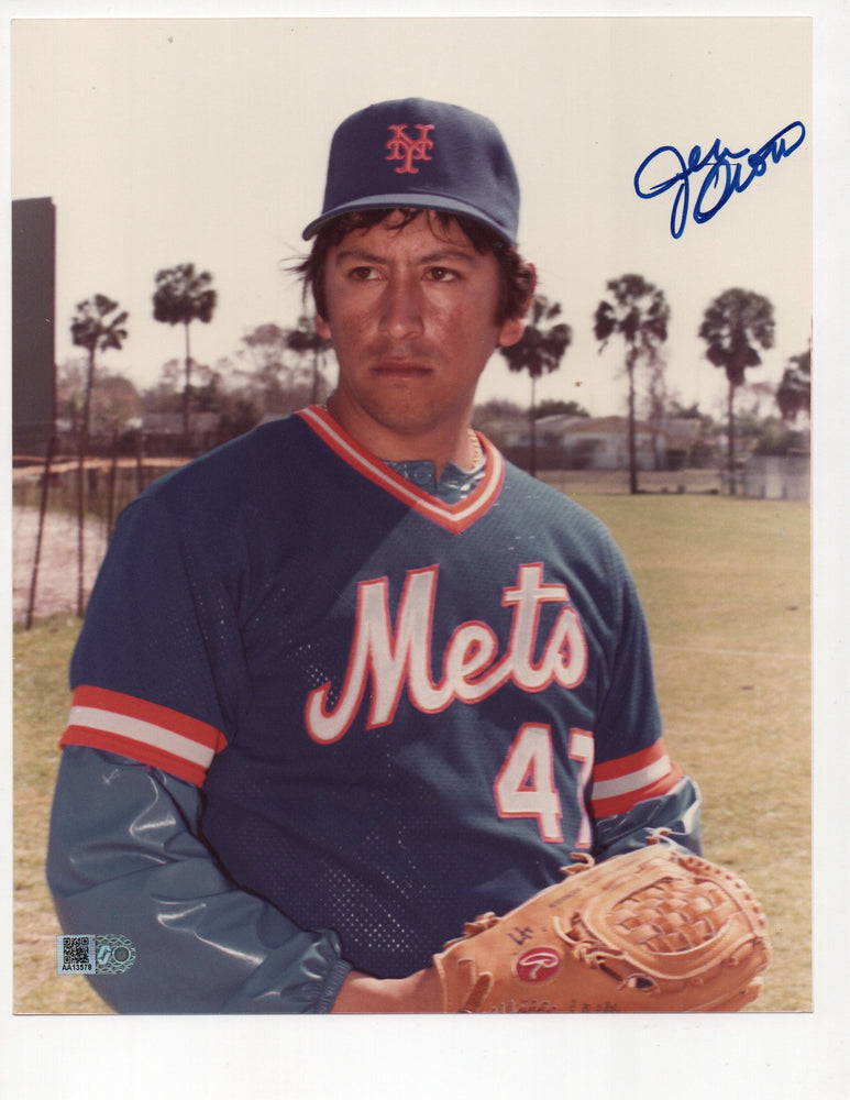 Jesse Orosco Signed 8x10 Photo (AIV AA13578)