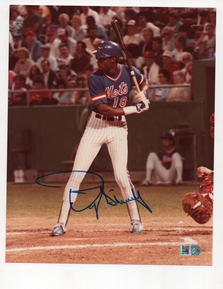 Daryl Strawberry Signed 8x10 Photo (AIV AA13681)