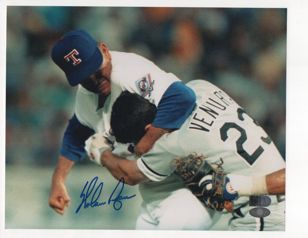 Nolan Ryan Signed 8x10 Photo (AIV AA24217)