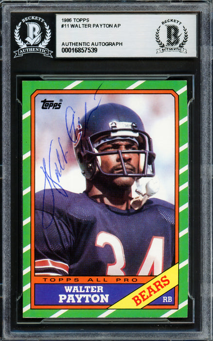Walter Payton Autographed 1986 Topps Card #11 Chicago Bears Beckett BAS #16857539