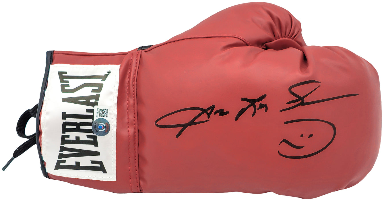 Sugar Ray Leonard Autographed Red Everlast Right Handed RH Boxing Glove BAS Witness