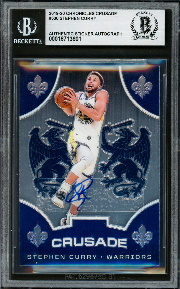 Stephen Curry Autographed 2019-20 Panini Crusade Card #530 Golden State Warriors Beckett BAS