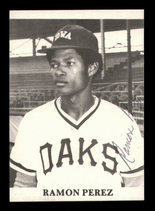 Ramon Perez Autographed 1975 TCMA Rookie Card Iowa Oaks