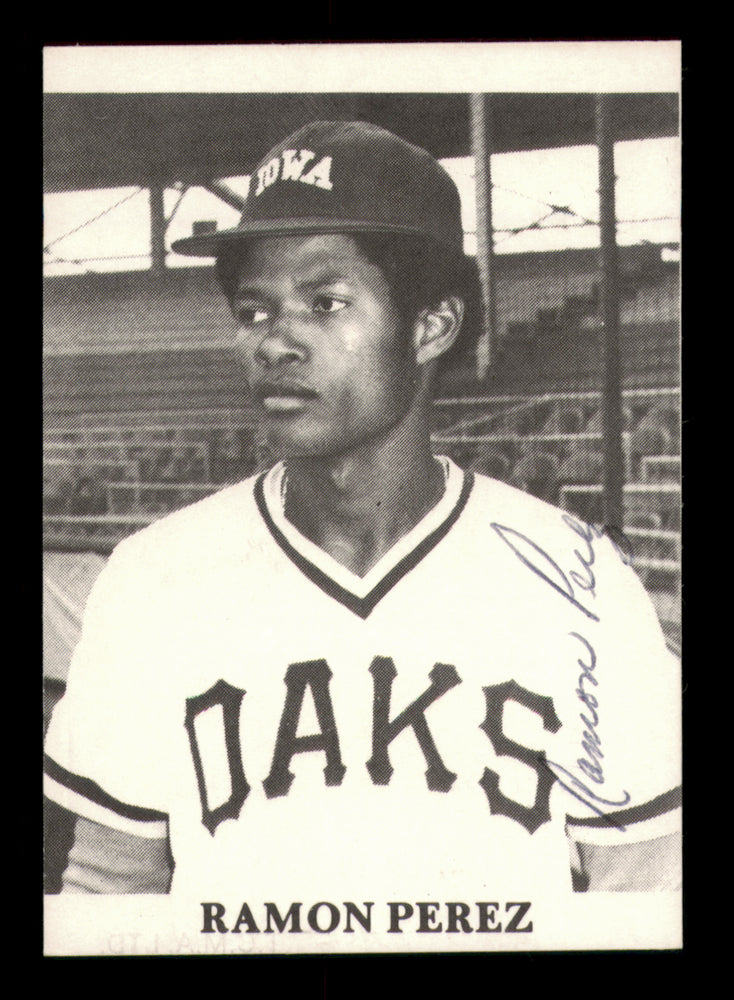 Ramon Perez Autographed 1975 TCMA Rookie Card Iowa Oaks
