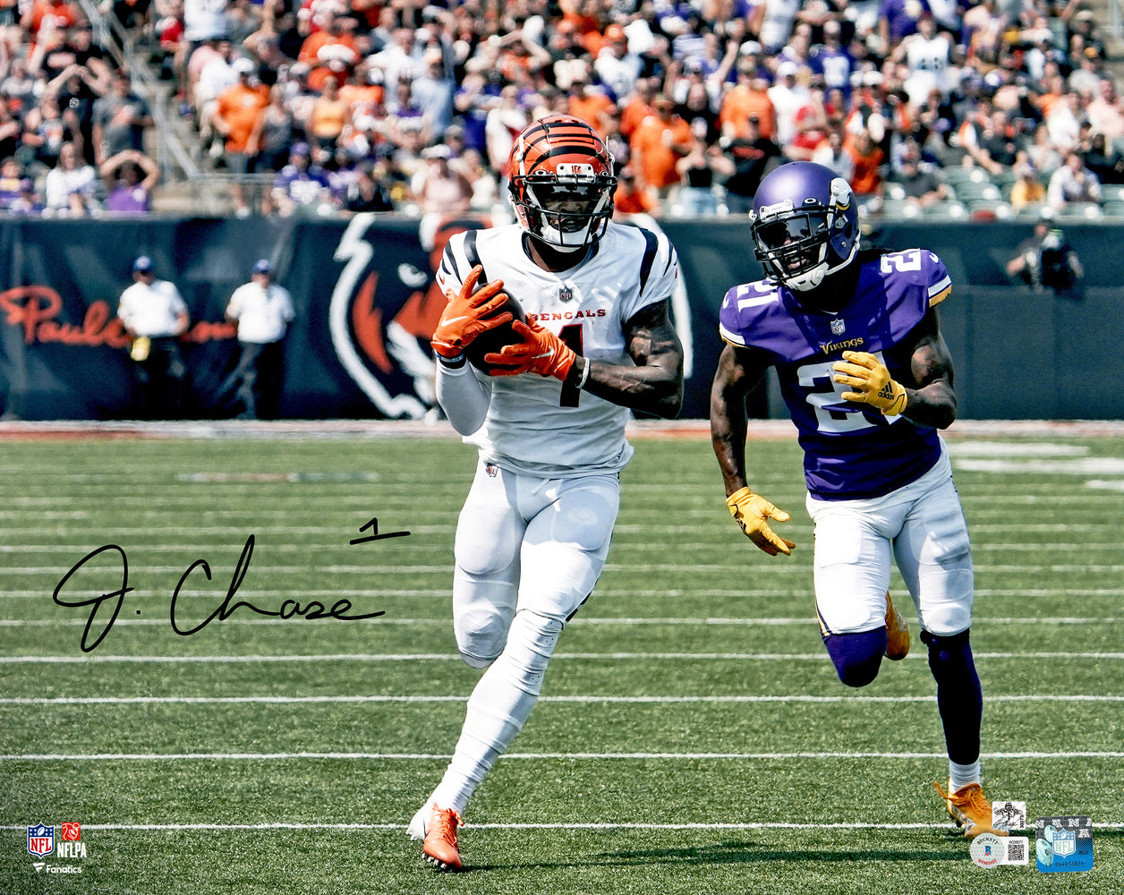 Ja'Marr Chase Autographed 16x20 Photo Cincinnati Bengals Beckett BAS Witness