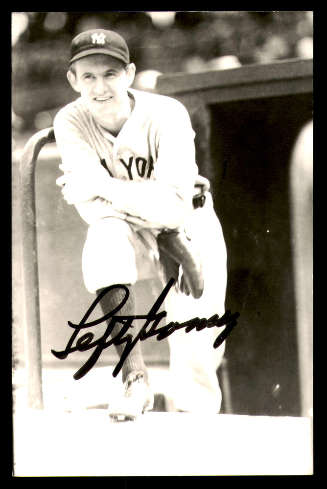 Lefty Gomez Autographed 3.5x5.5 Postcard New York Yankees