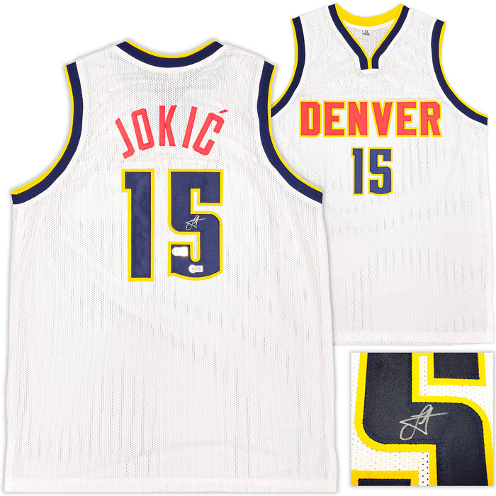 Denver Nuggets Nikola Jokic Autographed White Jersey Beckett BAS Witness