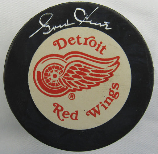 Gordie Howe Signed Auto Red Wings Hockey Puck JSA CJ55939