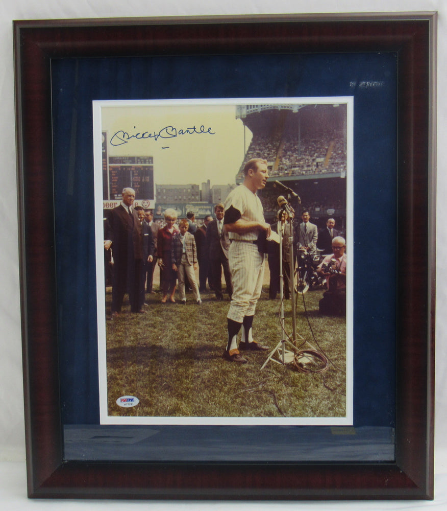 Mickey Mantle Signed Framed Photo PSA/DNA LOA K77281