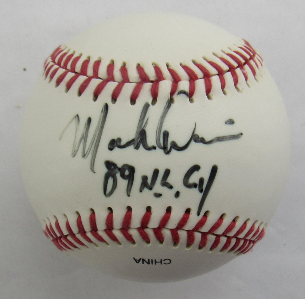 Mark Davis Signed Auto Baseball B172
