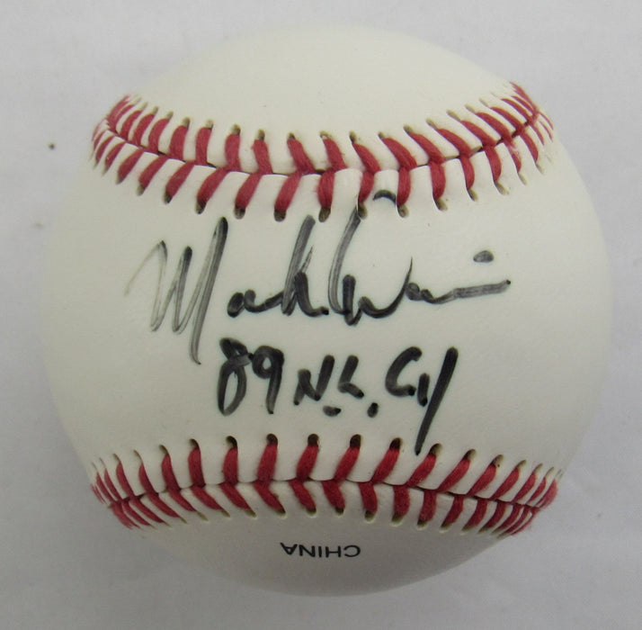 Mark Davis Signed Auto Baseball B172