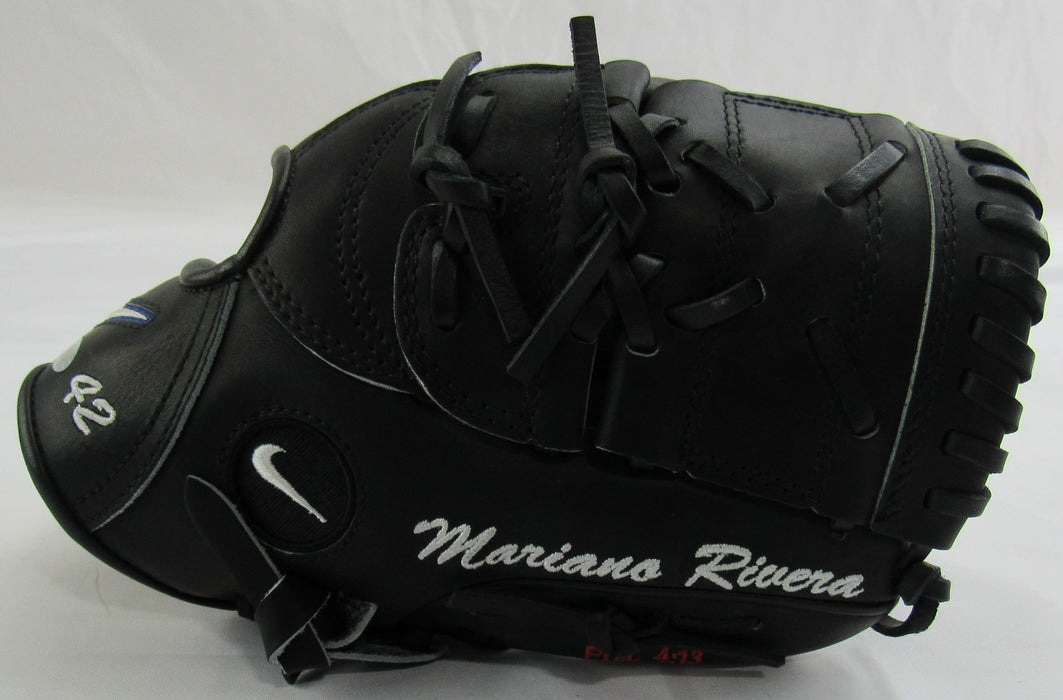 Mariano Rivera Signed Auto Baseball Glove Steiner Hologram