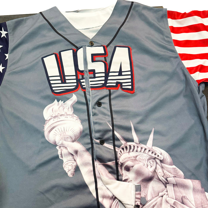 Brian Urlacher Signed HOF 18 Inscription Trump 45 Merica Baseball Jersey (Beckett)