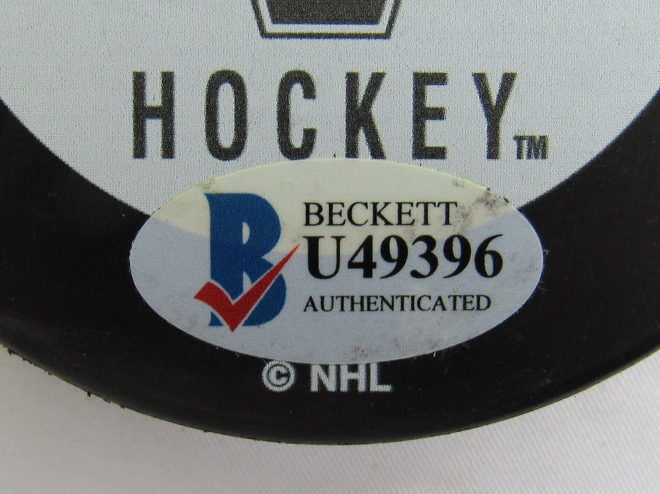 Bobby Hull Signed Jets Logo Hockey Puck w/ Insc Beckett U49396