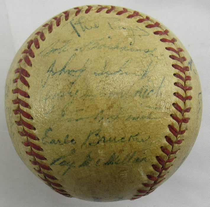 Rogers Hornsby Ted Kluszewski Earle Brucker Sr +17 1952 Reds Team Signed Auto Baseball PSA/DNA LOA W08112