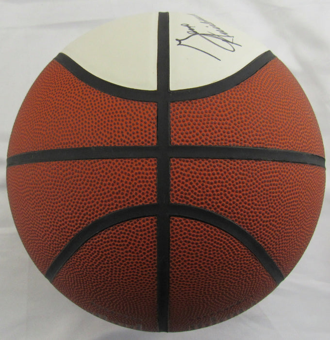 Geno Auriemma Signed Auto 2000 UConn National Champions Basketball JSA CL29252