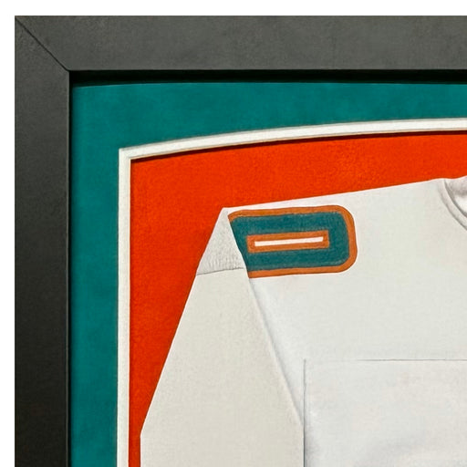 Tyreek Hill Signed Miami White Custom Double-Suede Framed football Jersey (Beckett)
