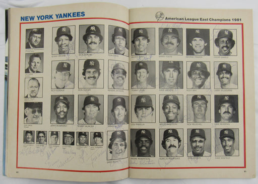 1981 New York Yankees Signed Auto Magazine Reggie Jackson Yogi Berra JSA LOA BB80239