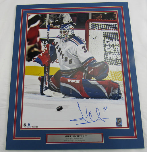 Henrik Lundqvist Signed 16x20 Photo w/ Cardboard Backing Fanatics COA