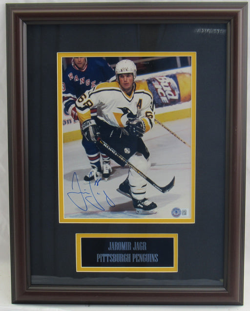 Jaromir Jagr Signed Framed 8x10 Photo Beckett Holo