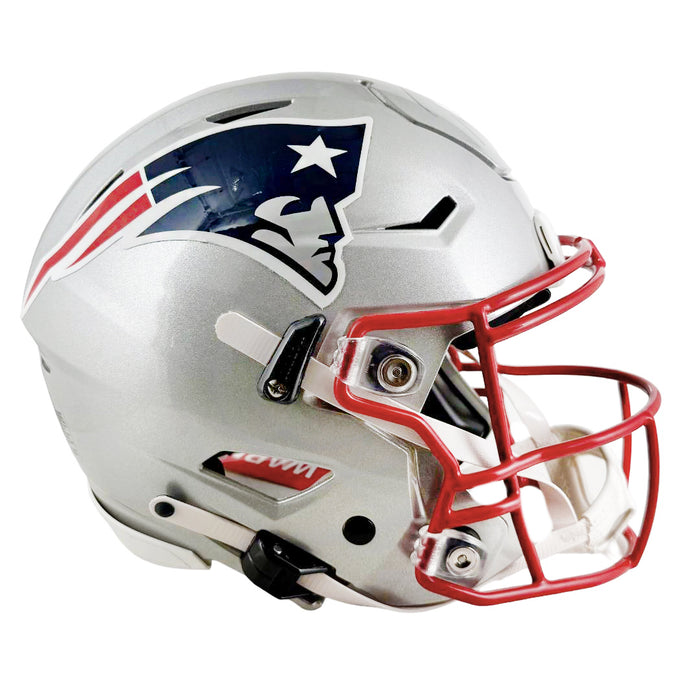 Tom Brady Signed New England Patriots Authentic SpeedFlex Full-Size Football Helmet (Fanatics)
