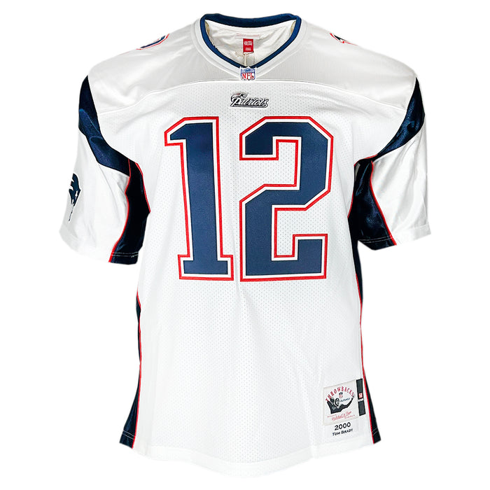 Tom Brady Signed New England Patriots Mitchell & Ness White 2000 Authentic Football Jersey (Fanatics ZL88428821)