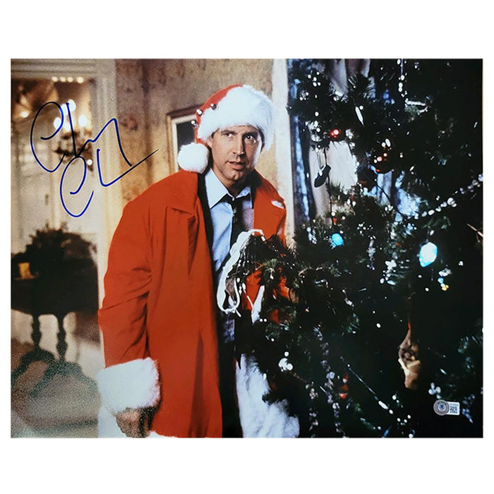Chevy Chase Signed Christmas Vacation 16x20 Photo (Beckett) - RSA