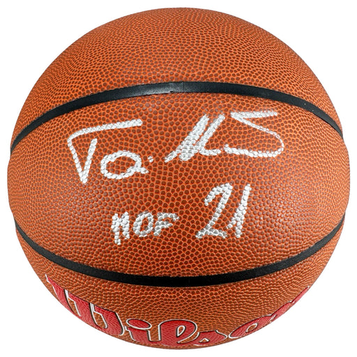Toni Kukoc Signed HOF 21 Inscription Chicago Bulls Wilson NBA Team Logo Basketball (Beckett)
