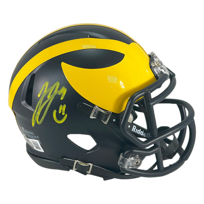 JJ McCarthy Signed Michigan Wolverines Speed Mini Football Helmet (Beckett)