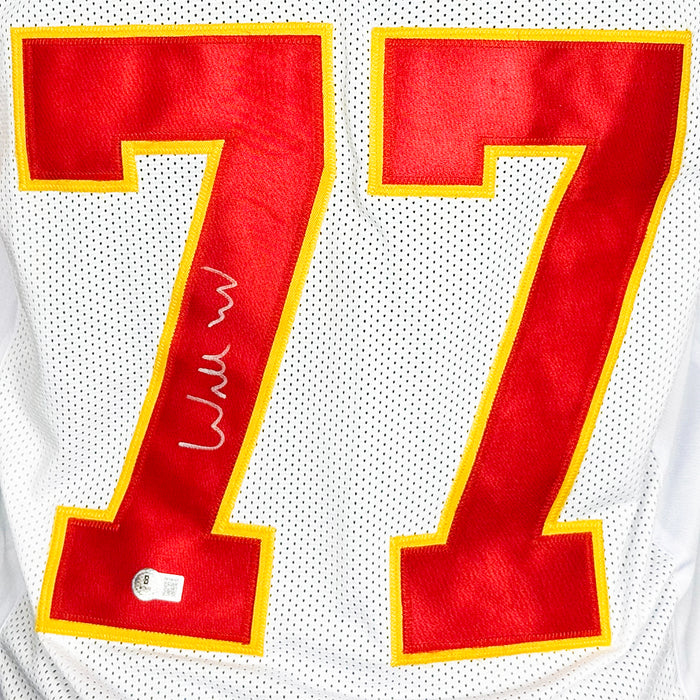Willie Roaf Signed Kansas City White Football Jersey (Beckett)