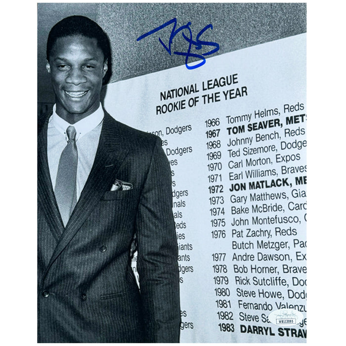 Darryl Strawberry Signed Pose 9 Baseball 8x10 Photo (JSA)