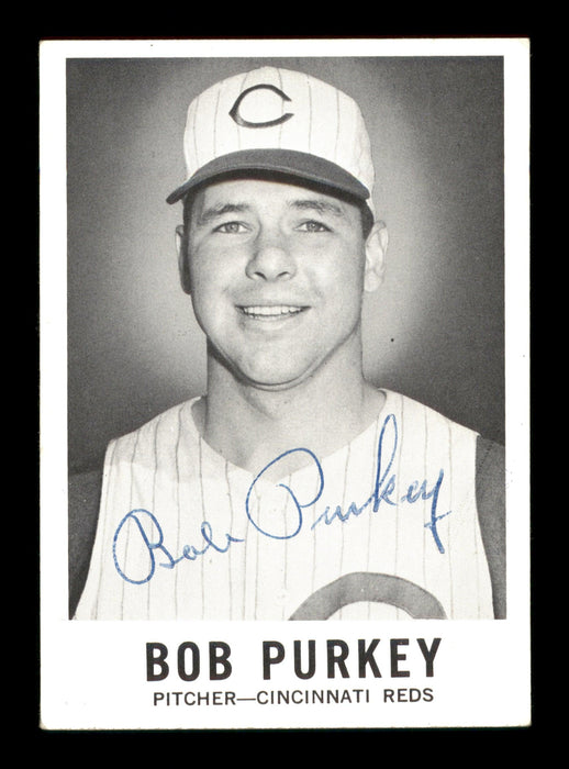 Bob Purkey Autographed 1960 Leaf Card #67 Cincinnati Reds SKU #198798 - RSA