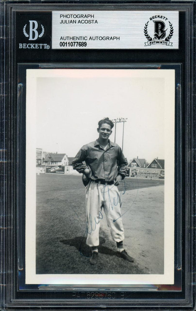 Julian Acosta Autographed 2.5x3.5 Photo Cuban Beckett BAS #11077689 - RSA