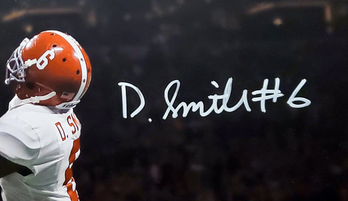 Devonta Smith Autographed 16x20 Photo Alabama Crimson Tide Spotlight Beckett BAS Stock #189564 - RSA