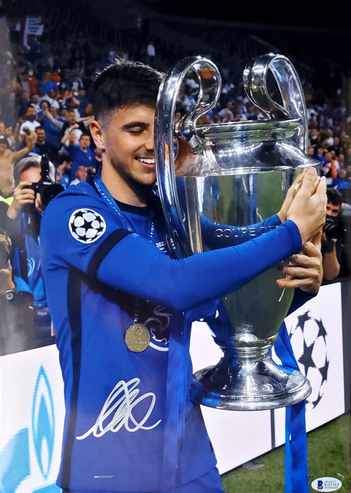 Mason Mount Autographed 11x16 Photo Chelsea F.C. EUFA Champions League Beckett BAS Stock #196463 - RSA