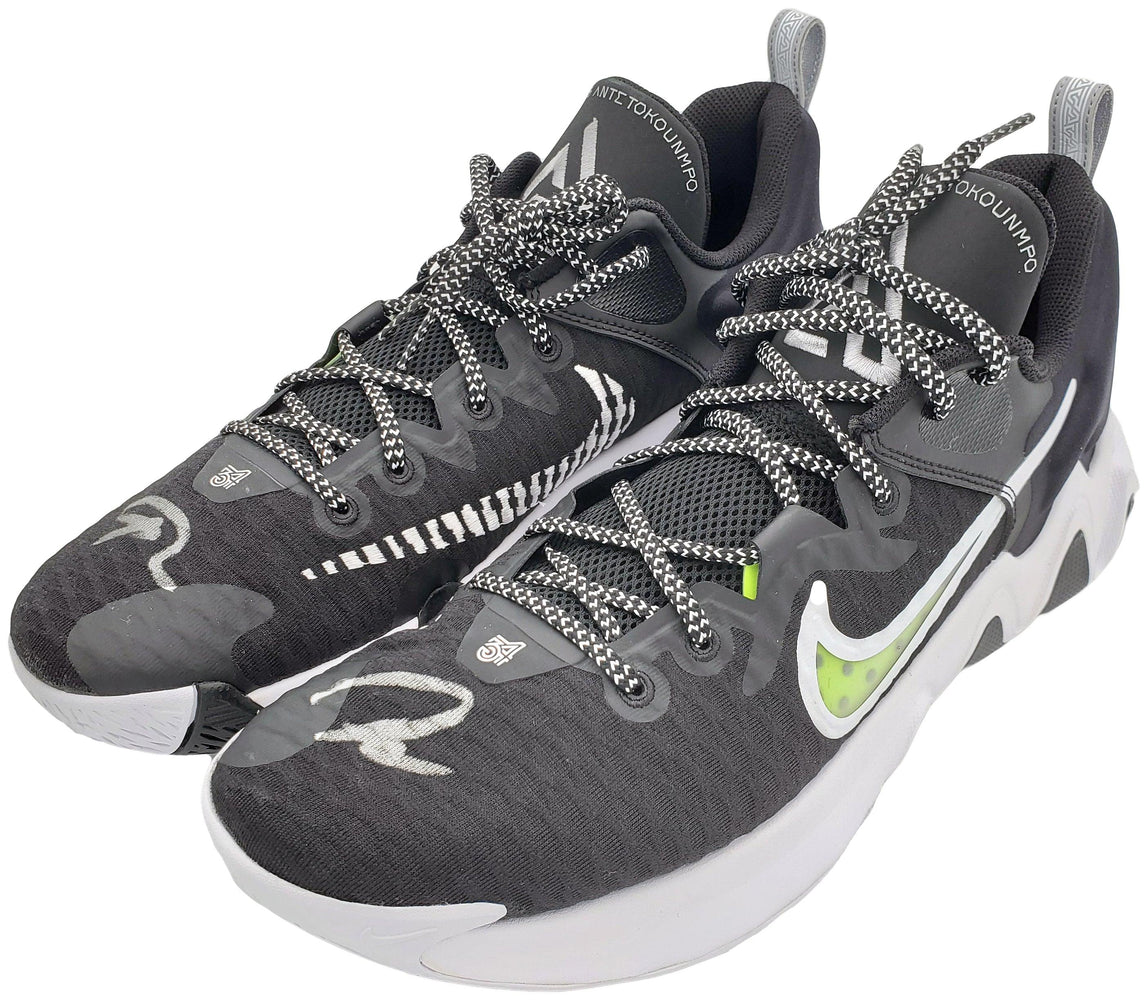 Giannis Antetokounmpo Autographed Black Nike Immortality Shoes Milwaukee Bucks Size 15 Pair Beckett BAS QR Stock #197431 - RSA