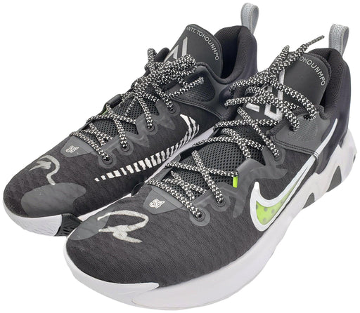 Giannis Antetokounmpo Autographed Black Nike Immortality Shoes Milwaukee Bucks Size 15 Pair Beckett BAS QR Stock #197431 - RSA