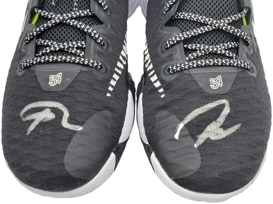 Giannis Antetokounmpo Autographed Black Nike Immortality Shoes Milwaukee Bucks Size 12 Pair Beckett BAS QR Stock #197429 - RSA