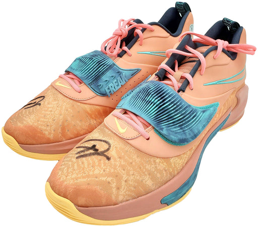 Giannis Antetokounmpo Autographed Crimson Bliss Nike Zoom Freak Shoes Milwaukee Bucks Size 16 Pair Beckett BAS QR Stock #197440 - RSA