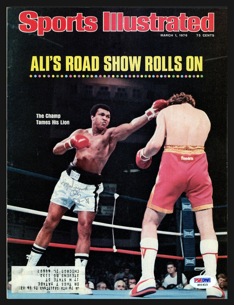 Muhammad Ali Autographed Sports Illustrated Magazine Cover "Oct 4-81" PSA/DNA #S01615 - RSA