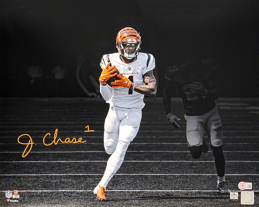 Ja'Marr Chase Autographed 16x20 Photo Cincinnati Bengals Spotlight Beckett BAS QR Stock #205626 - RSA