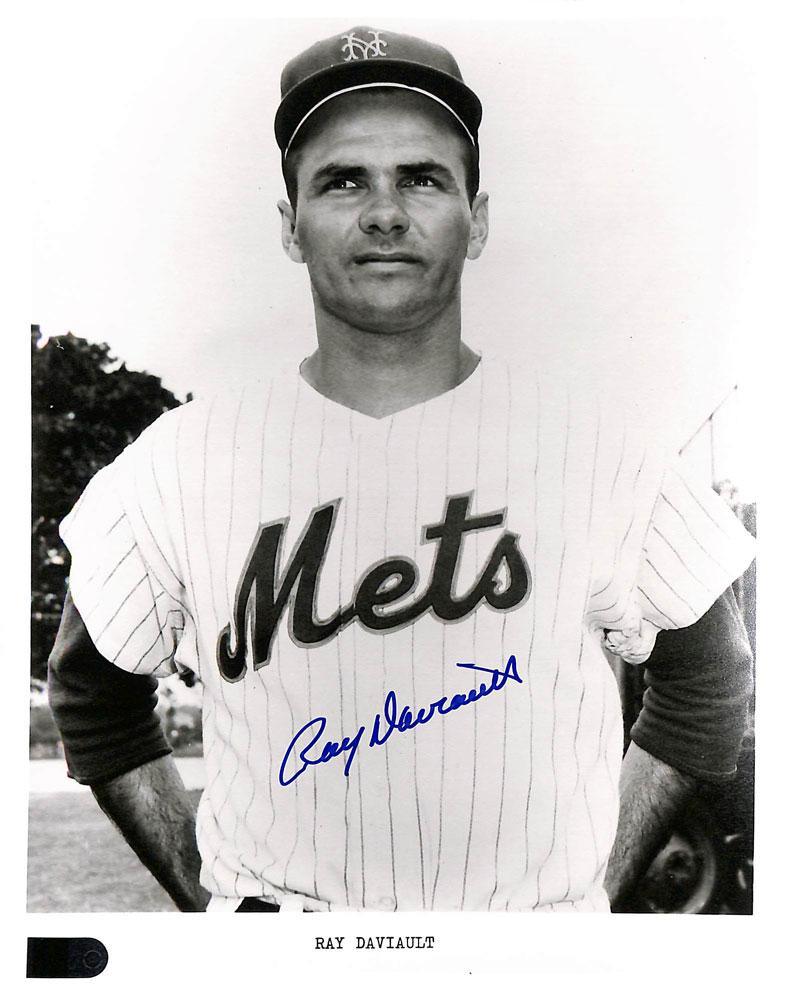ray daviault signed 8x10 aiv certificate of authenticity