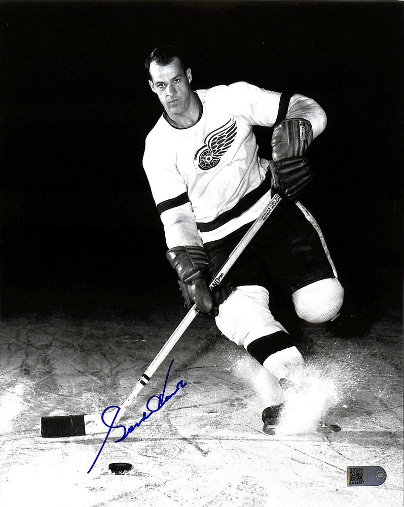 gordie howe signed 8x10 photo black & white aiv certificate of authenticity