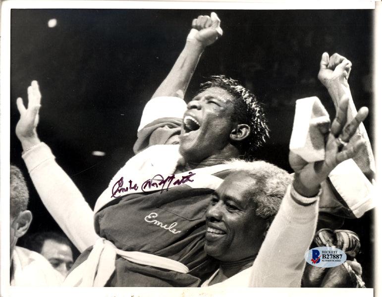 Emile Griffith Autographed 7x9 Photo Beckett BAS #B27887 - RSA