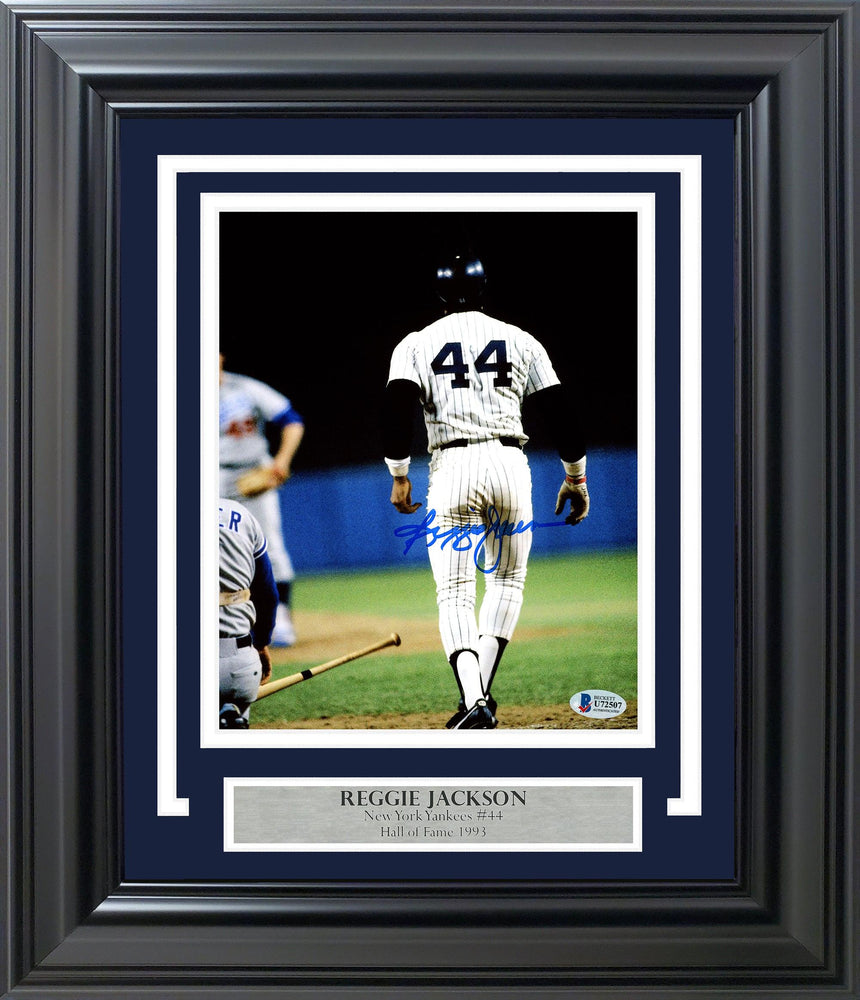 Reggie Jackson Autographed Framed 8x10 Photo New York Yankees Beckett BAS Stock #209425 - RSA