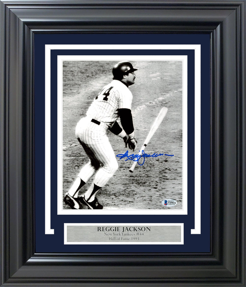 Reggie Jackson Autographed Framed 8x10 Photo New York Yankees Beckett BAS Stock #209427 - RSA