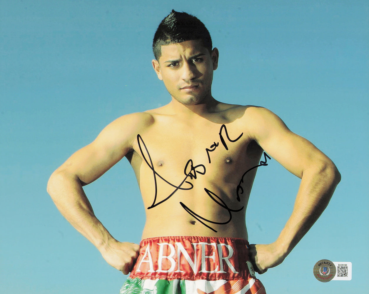 Abner Mares Autographed 8x10 Photo Beckett BAS QR #BH21188